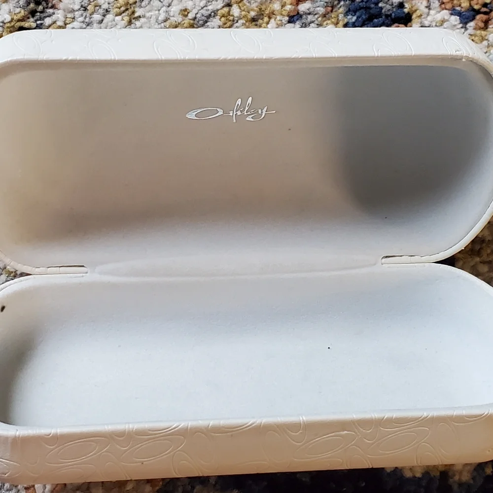 Oakley‎ Glasses Case